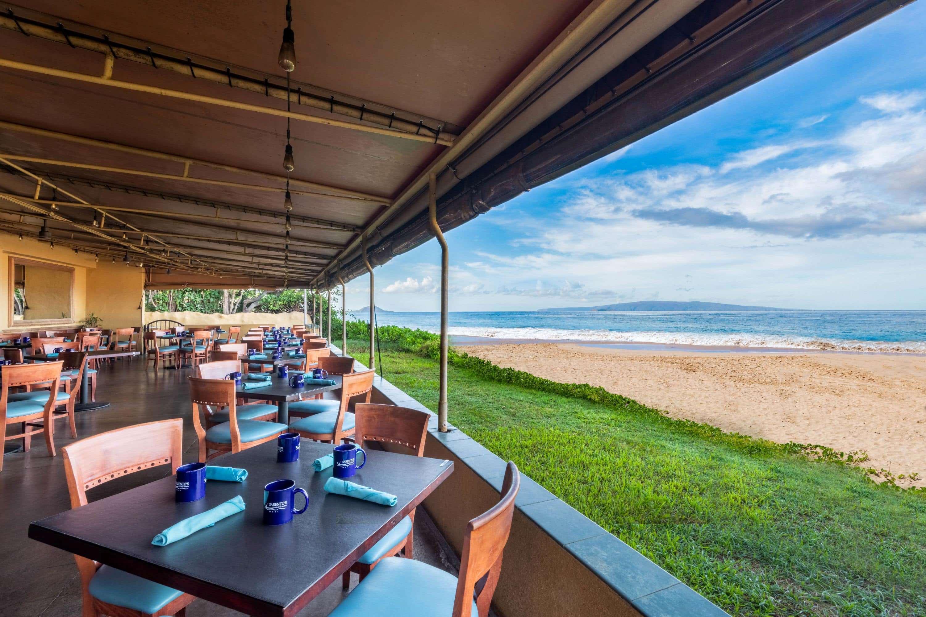 Days Inn By Wyndham Maui Oceanfront Уэйлея Экстерьер фото